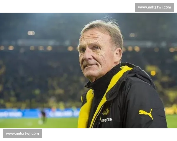 科瓦奇斥阿德耶米摔瓶：团队面前情绪需克制