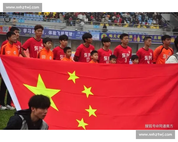 足球之乡杨浦 “杨超” 落幕，黑马登顶六组桂冠